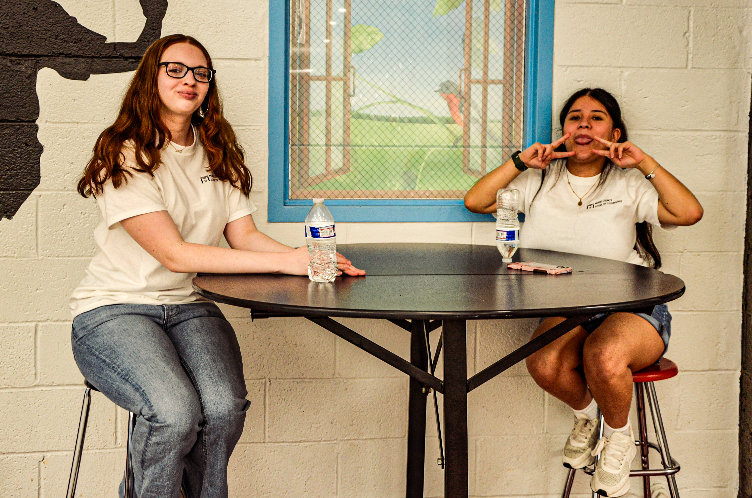 Cafeteria Photo